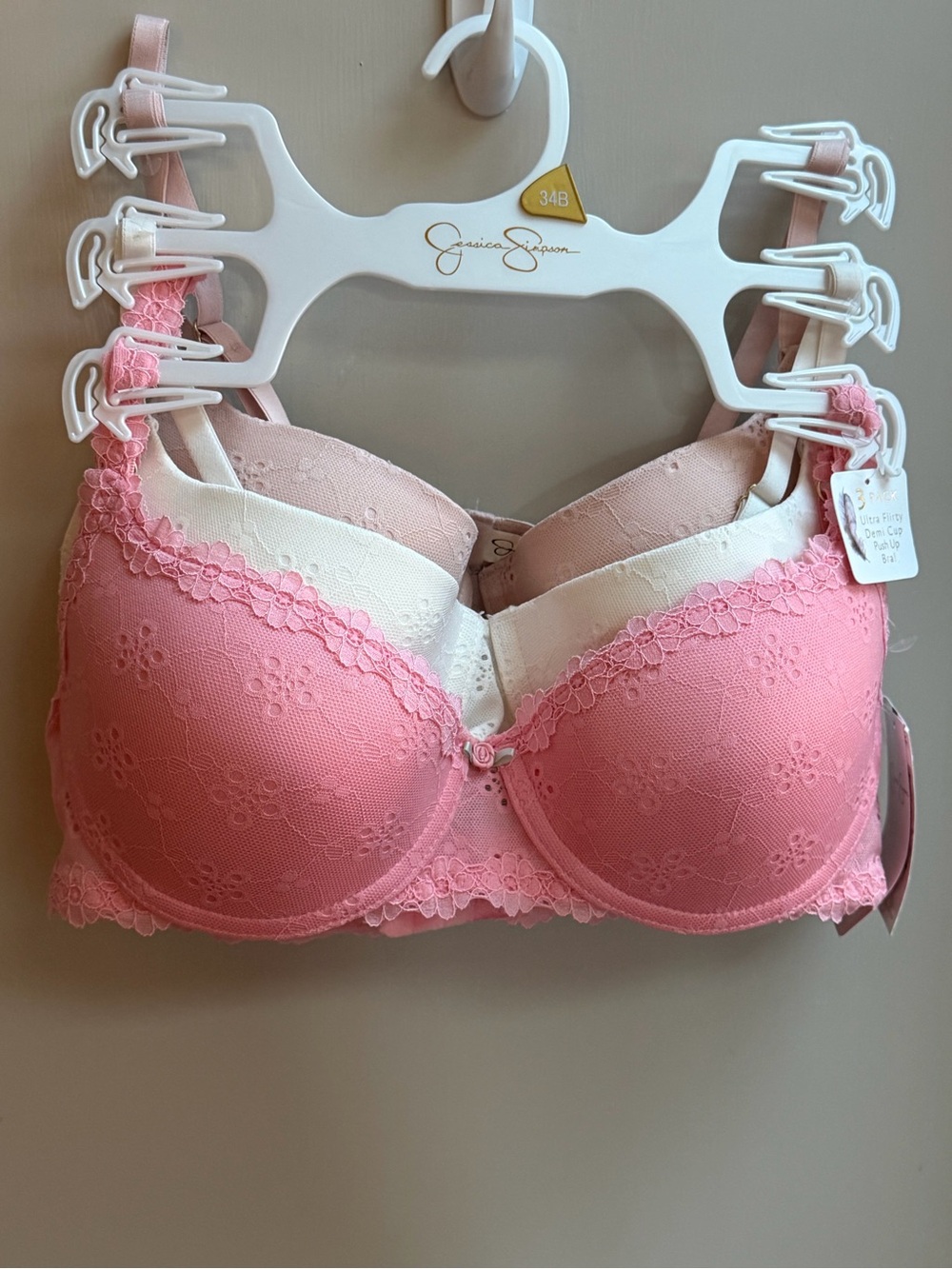 Jessica Simpson NEW 34B 3 Pack Floral Underwire
Bra - Pink, Nude & Floral (081)